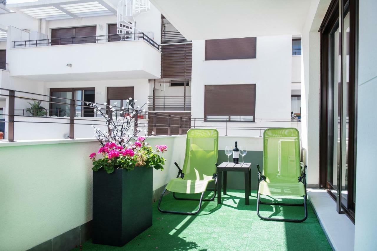 New Apartment With Big Terrace 10 Min Walk To Beach Supermarkets Calafell Buitenkant foto