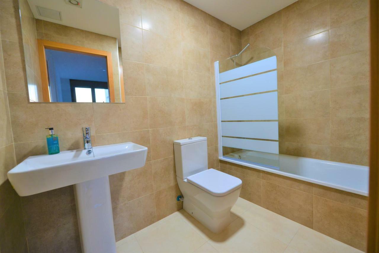 New Apartment With Big Terrace 10 Min Walk To Beach Supermarkets Calafell Buitenkant foto